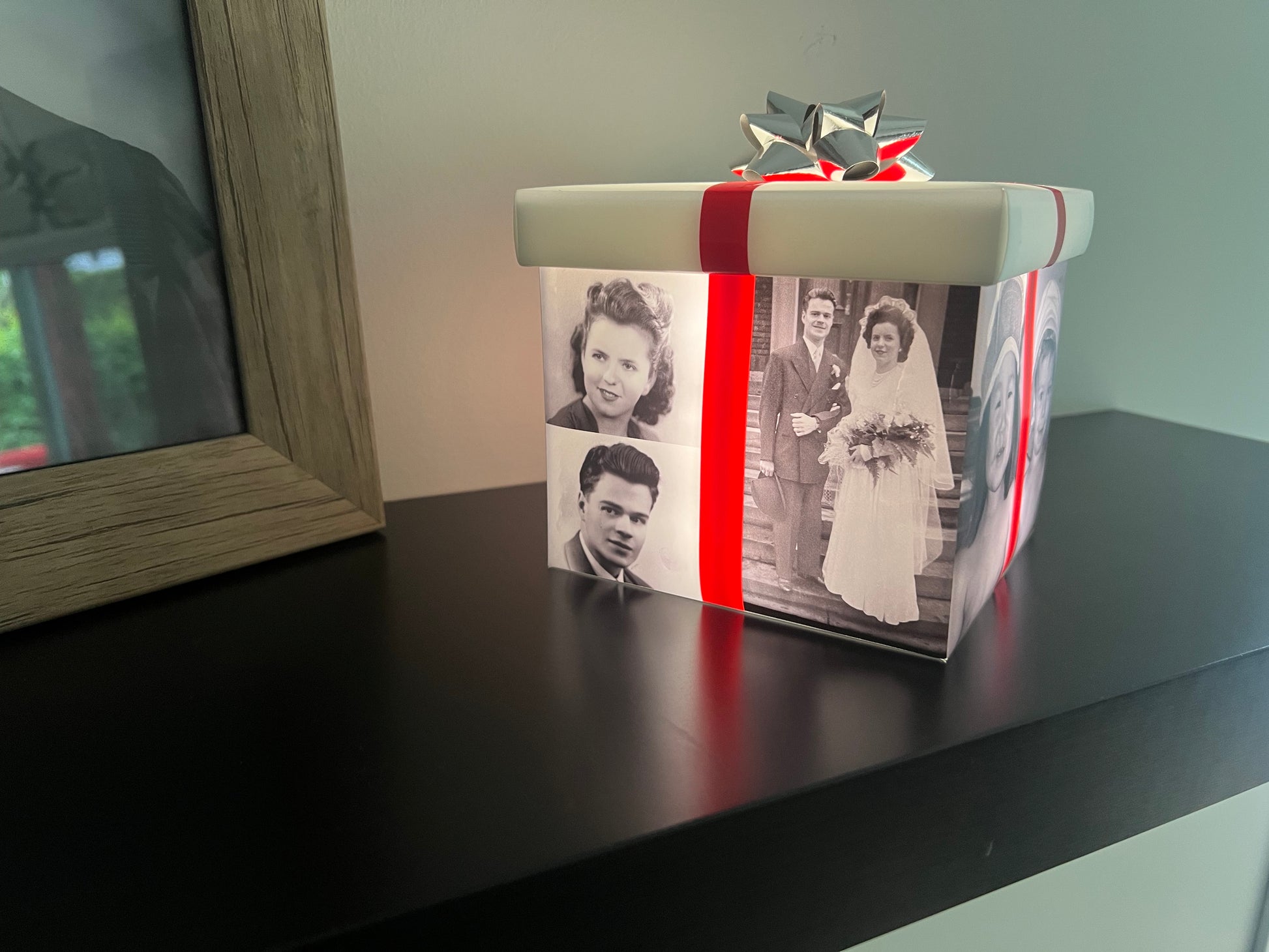 Boîte cadeau lumineuse carismo personnalisée